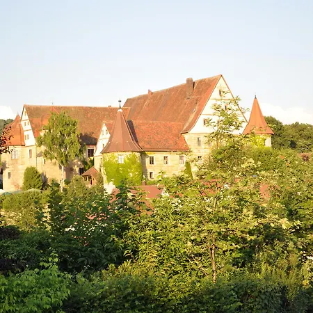 Schloss Hotel 3*