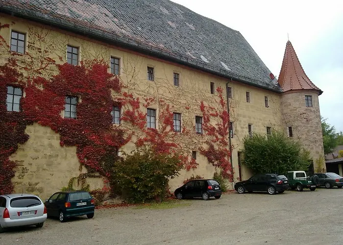 Schloss 3*